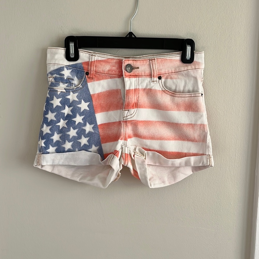 American Flag Shorts 🇺🇸